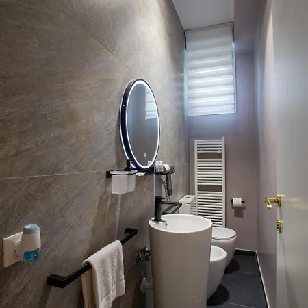 Housmart Lorenzo Costa 17 Apartment Bologna
